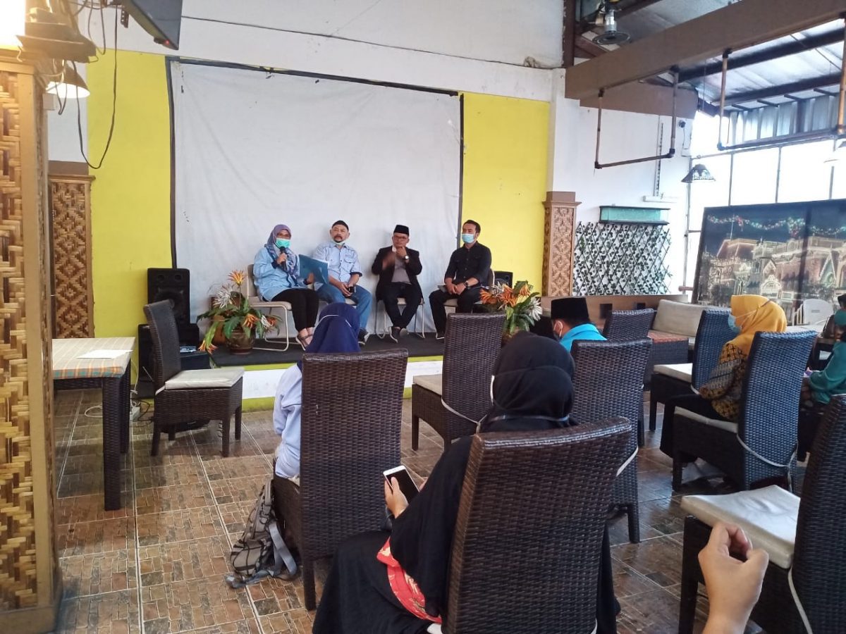 KMPPA Sumedang sampaikan materi pentingnya edukasi Perlindungan Anak, Kamis.