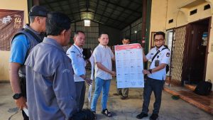 3 Kontainer Surat Suara Pemilu 2024 Tiba di Sumedang