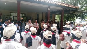 Wagub Jabar Erwan Lepas Peserta Kontingen Sumedang untuk Jambore Pramuka Jawa Barat 2025