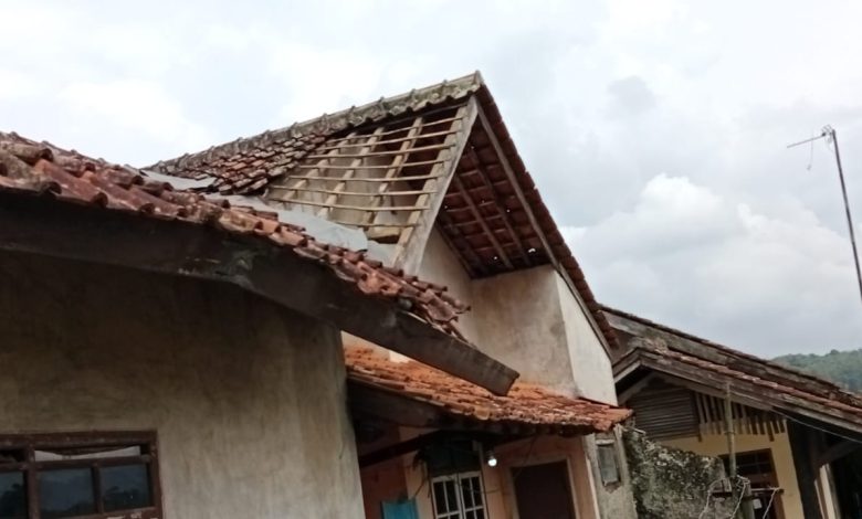 Angin Puting Beliung