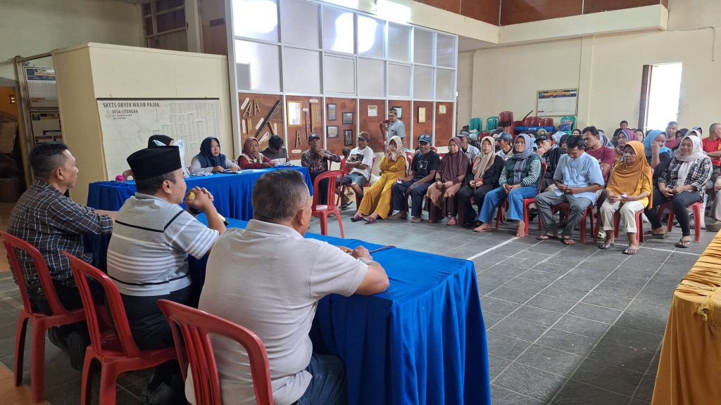 Pemkab Sumedang Salurkan Beras CPPD untuk 36 Desa Rawan Pangan, Warga Citengah Terbantu Jelang Lebaran