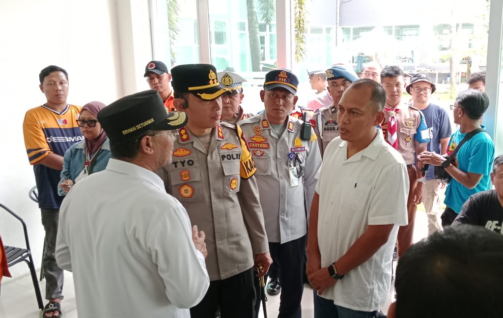 Wagub Jabar Tinjau Pos Terpadu Terminal Ciakar Sumedang, Pastikan Kesiapan Arus Mudik-Balik Lebaran 2026